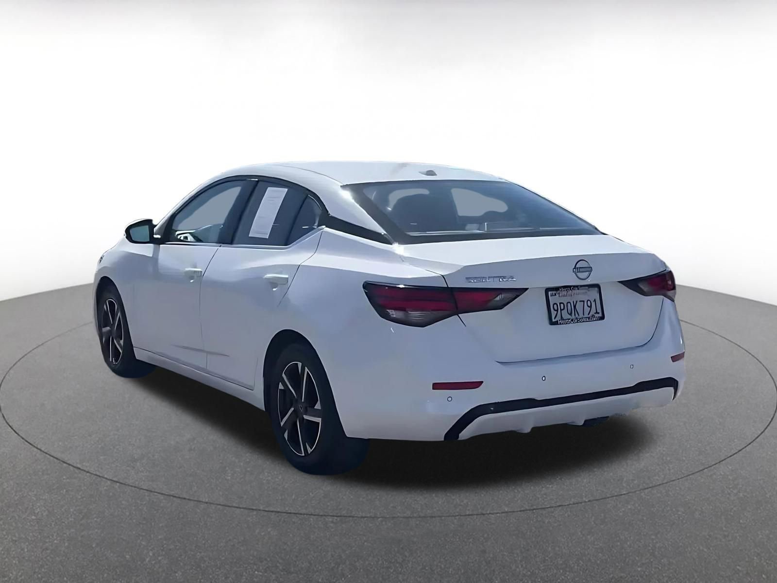 Used 2025 Nissan Sentra SV image 11