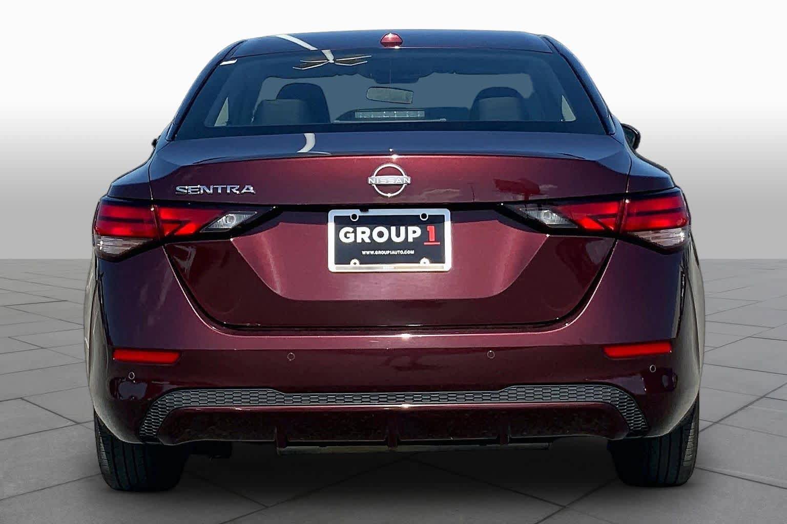 Used 2025 Nissan Sentra SV FWD image 5