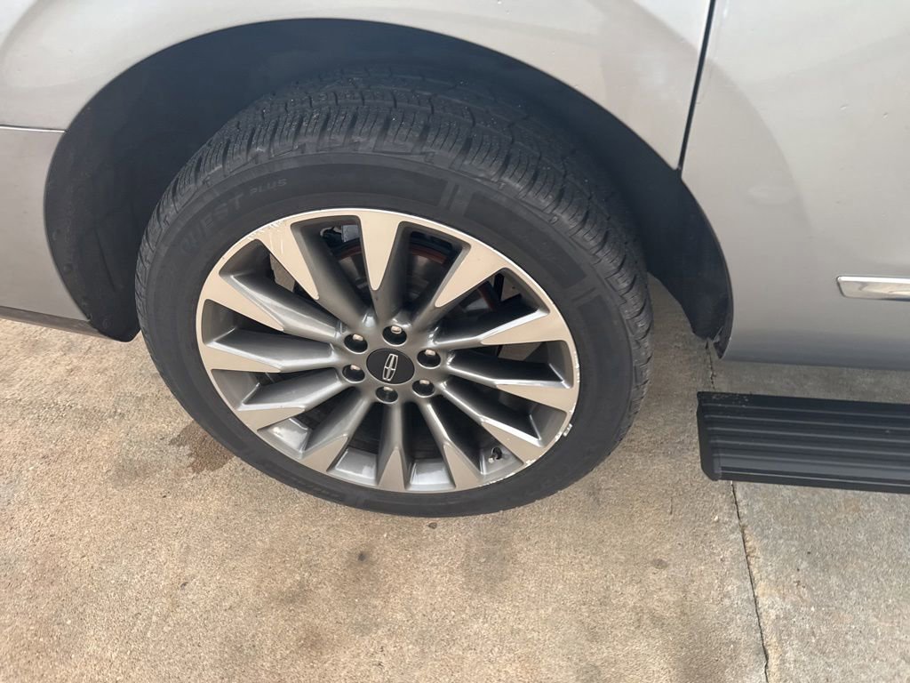 Used 2020 Lincoln Navigator L Reserve w/ Luxury Package AWD/4WD image 19