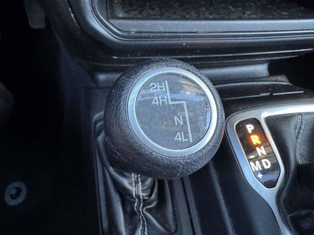 Used 2018 Jeep Wrangler Unlimited Sahara image 36