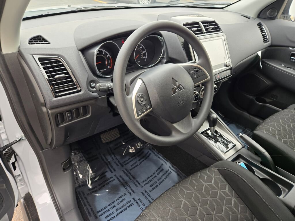 Used 2026 Mitsubishi Outlander Sport ES AWD/4WD image 16