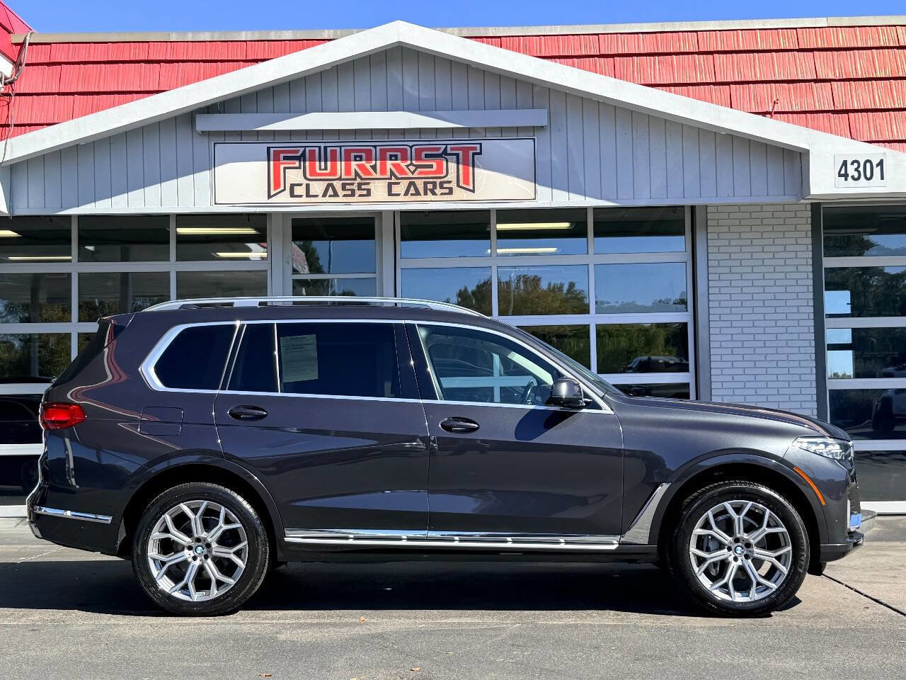 Used 2020 BMW X7 xDrive40i w/ Luxury Seating Package image 2