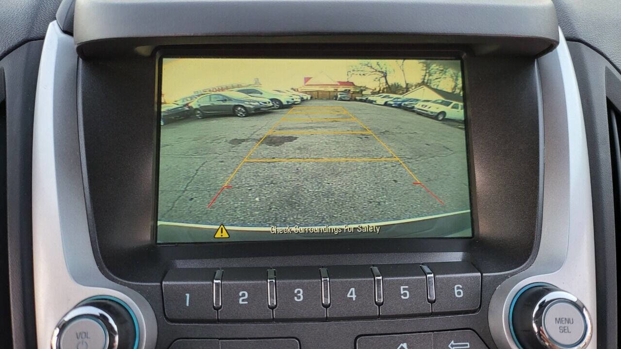 Used 2016 Chevrolet Equinox LT image 28