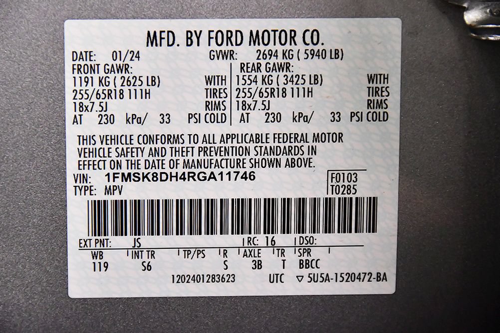 Used 2024 Ford Explorer XLT w/ Equipment Group 202A AWD/4WD image 16
