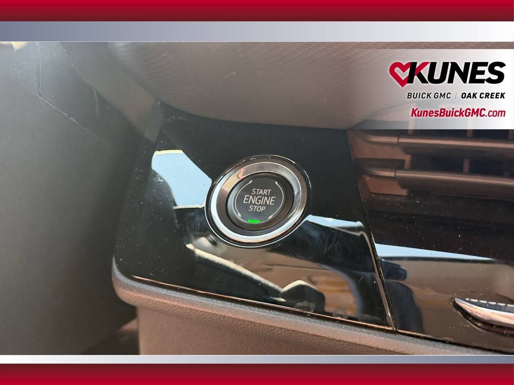 Used 2024 Buick Envision Preferred AWD/4WD image 33