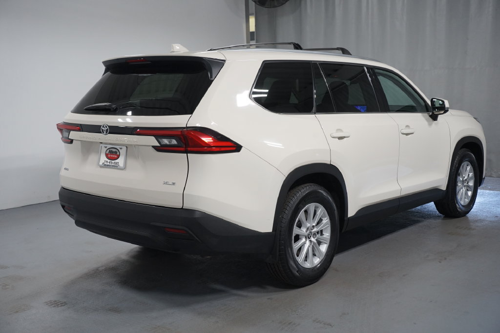 Certified 2024 Toyota Grand Highlander AWD image 8