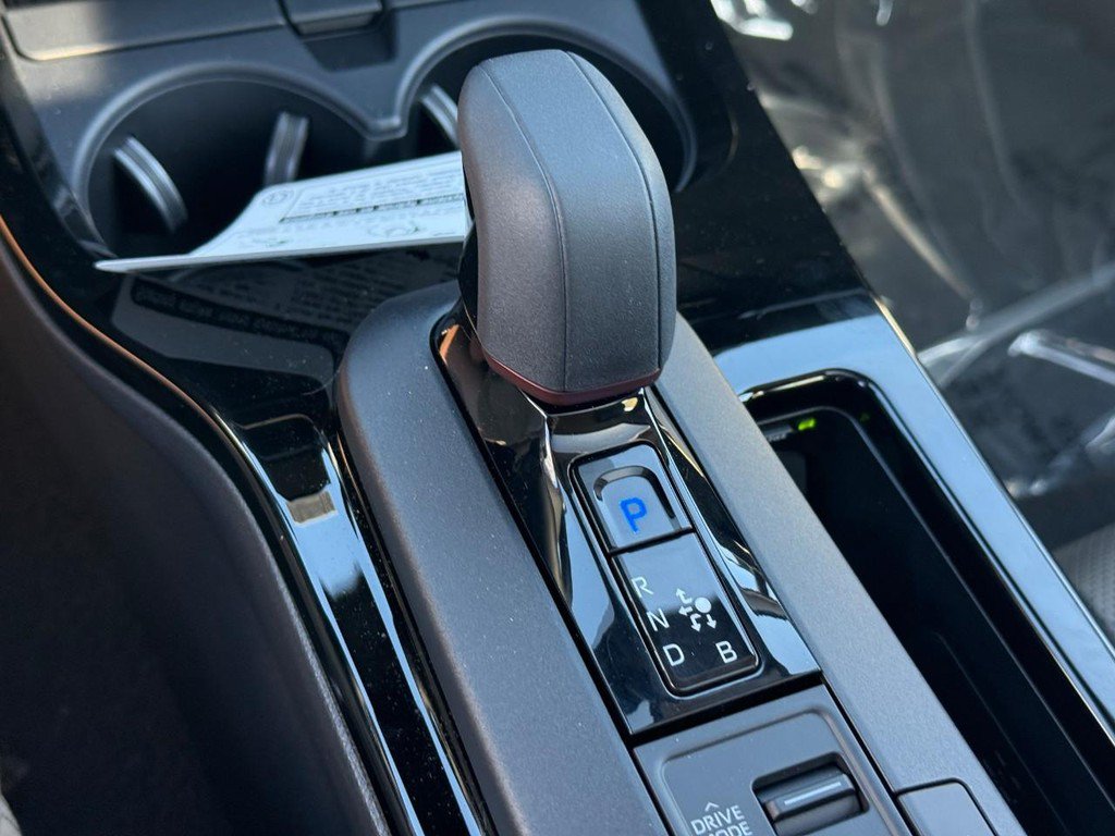 New 2026 Toyota Prius Plug-In Hybrid FWD image 18