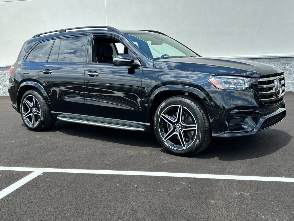 New 2026 Mercedes-Benz GLS 450 4MATIC image 2