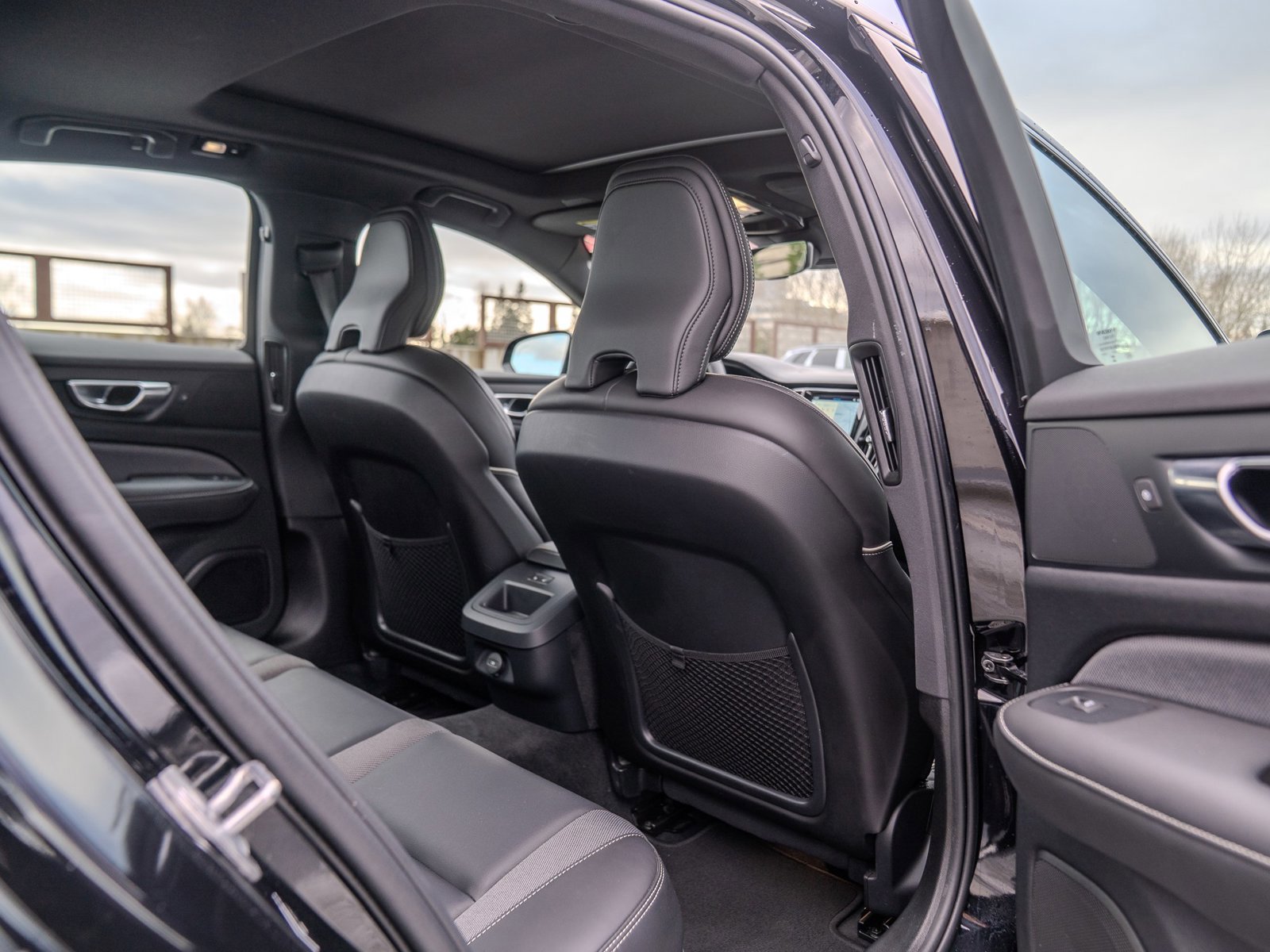 Used 2024 Volvo S60 B5 Plus w/ Climate Package image 29