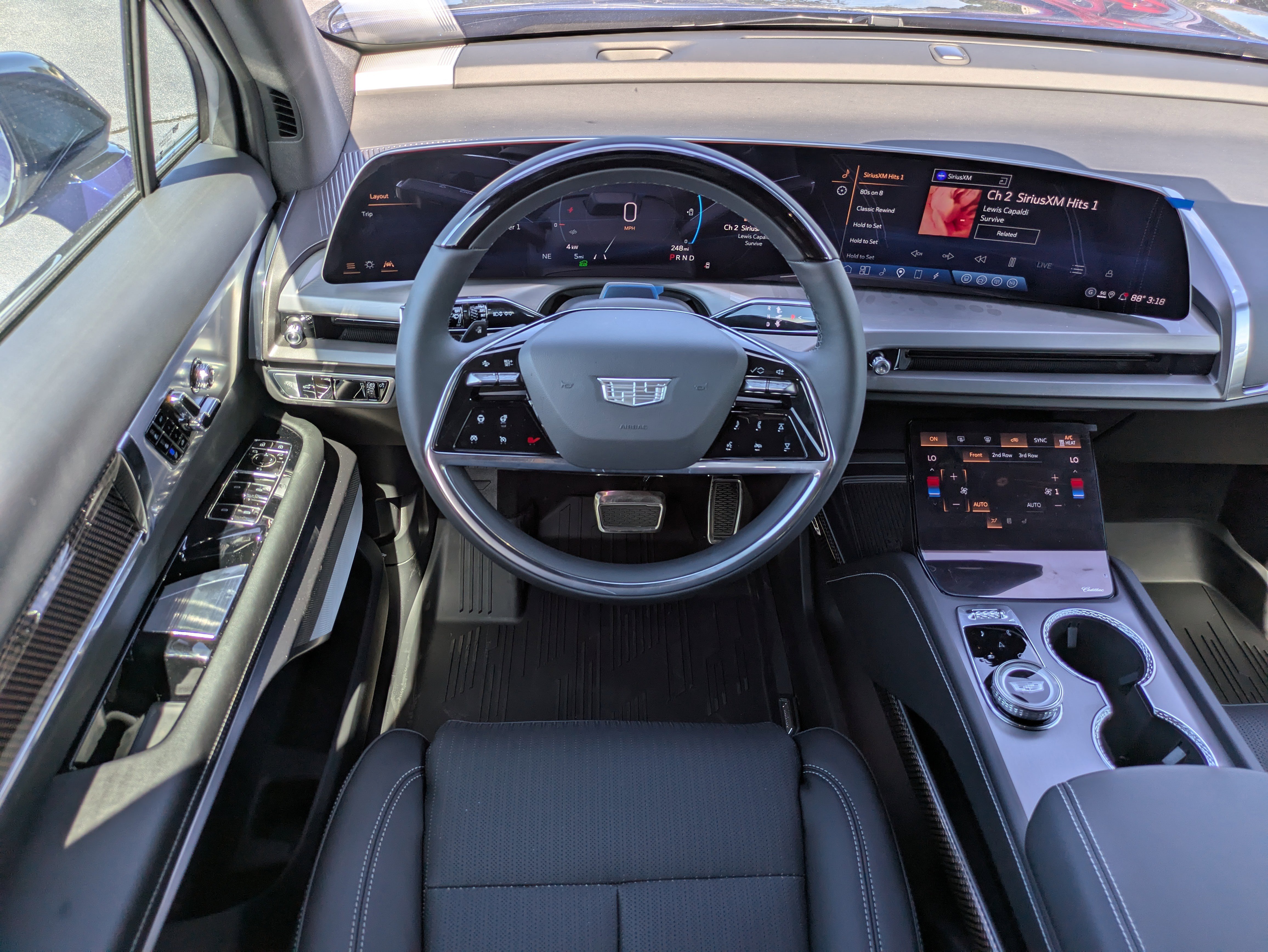 New 2026 Cadillac Vistiq Sport w/ LPO, Floor Liner Package image 4