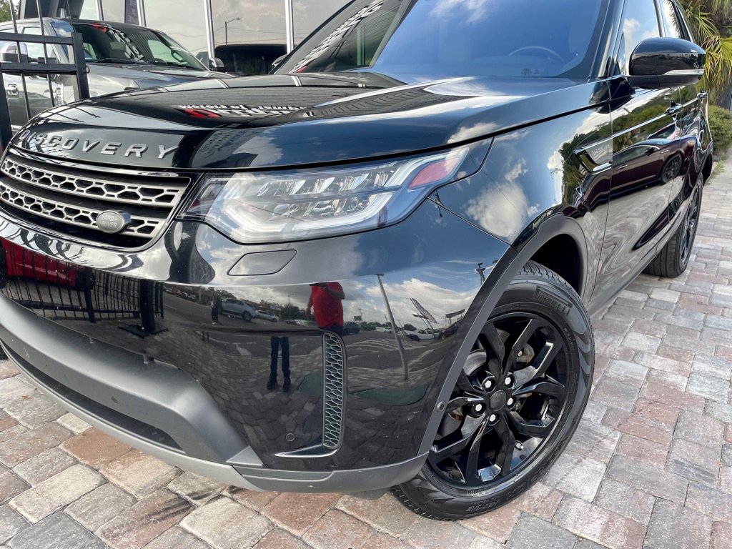 Used 2017 Land Rover Discovery SE image 24