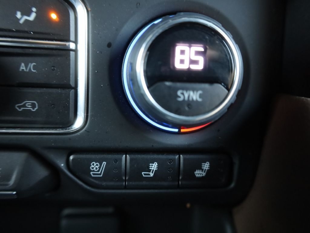 Used 2023 Chevrolet Tahoe High Country AWD/4WD image 44