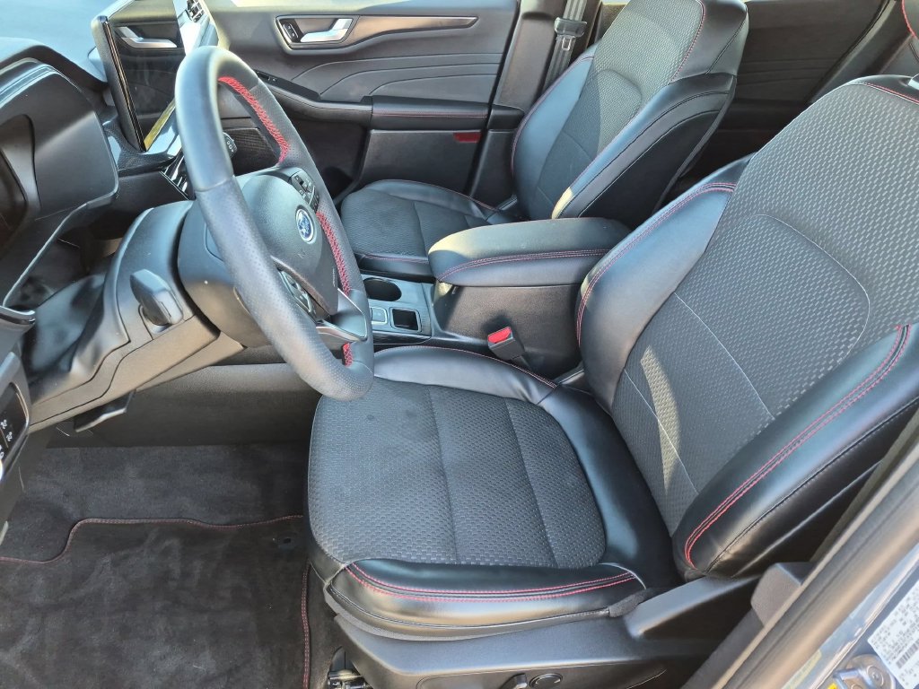 Used 2023 Ford Escape ST-Line w/ Tech Pack #1 AWD/4WD image 18