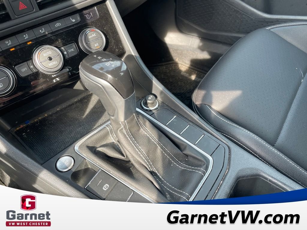 Used 2023 Volkswagen Jetta SE image 12