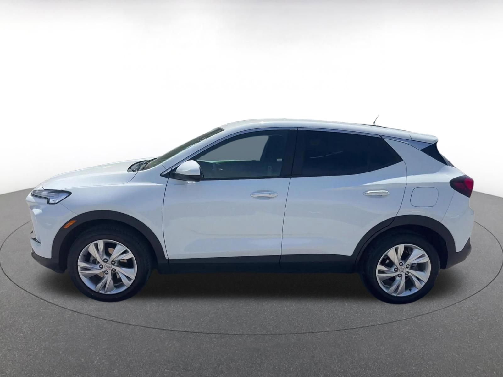 Used 2025 Buick Encore GX Preferred FWD image 9