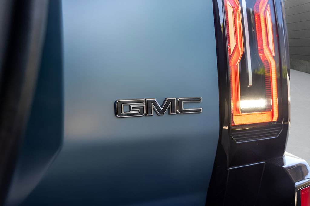 Used 2024 GMC Hummer EV 3X w/ Omega Edition AWD/4WD image 22