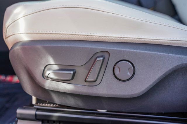 Certified 2023 Kia Niro EX Touring image 21