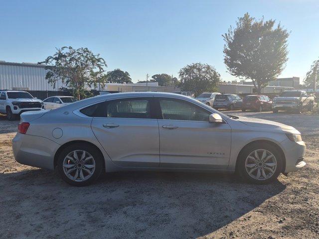 Used 2016 Chevrolet Impala LT w/ Convenience Package FWD image 4