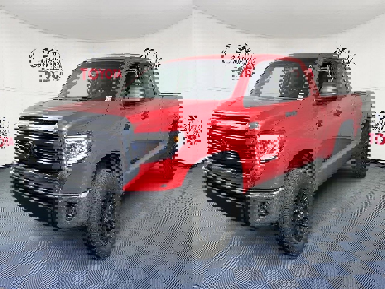 Used 2014 Toyota Tundra SR5 image 2