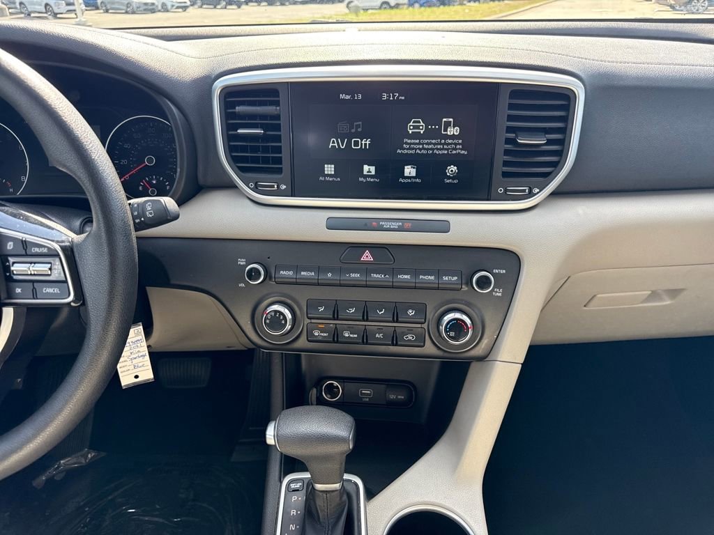 Used 2021 Kia Sportage LX image 17