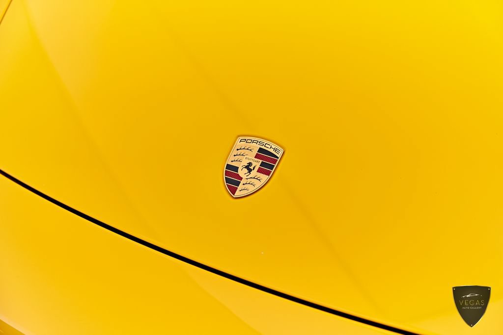 Used 2025 Porsche 911 Carrera RWD image 24