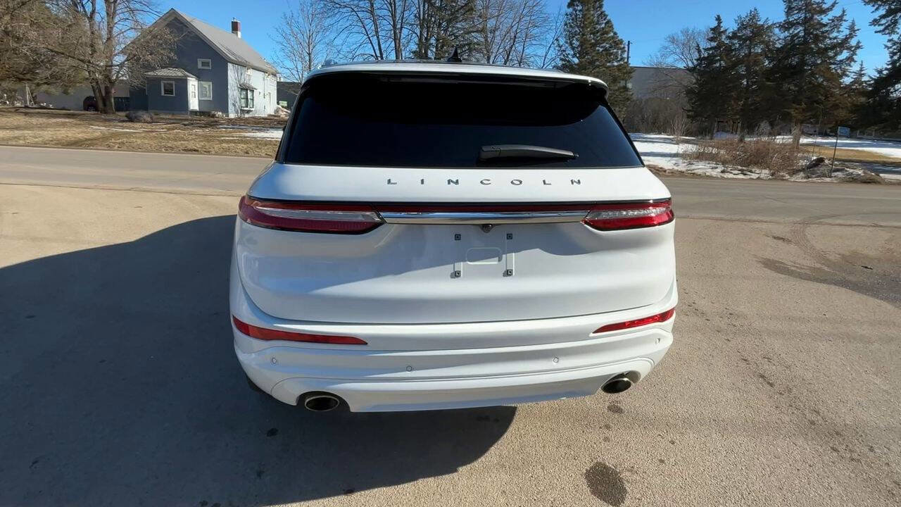 Used 2022 Lincoln Corsair Reserve w/ Luxury Package image 3