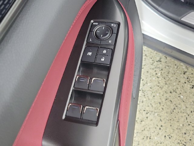 Used 2024 Lexus NX 250 FWD w/ Towing Package (2000 Lbs) image 22