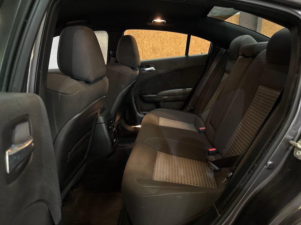 Used 2023 Dodge Charger R/T w/ Blacktop Package image 25