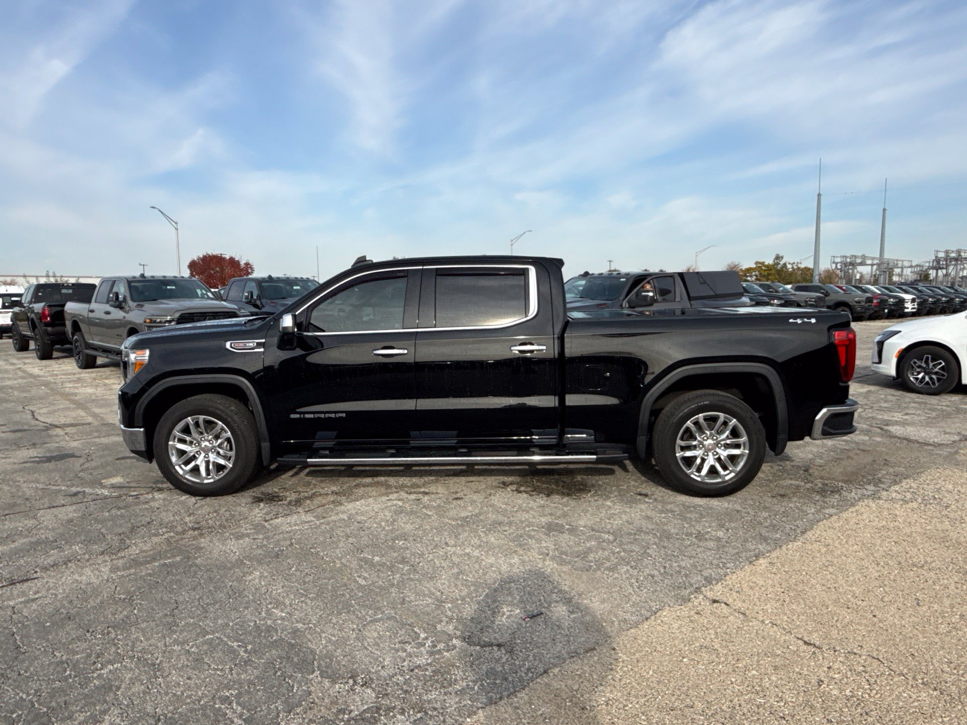 Used 2020 GMC Sierra 1500 SLT w/ SLT Premium Plus Package AWD/4WD image 9