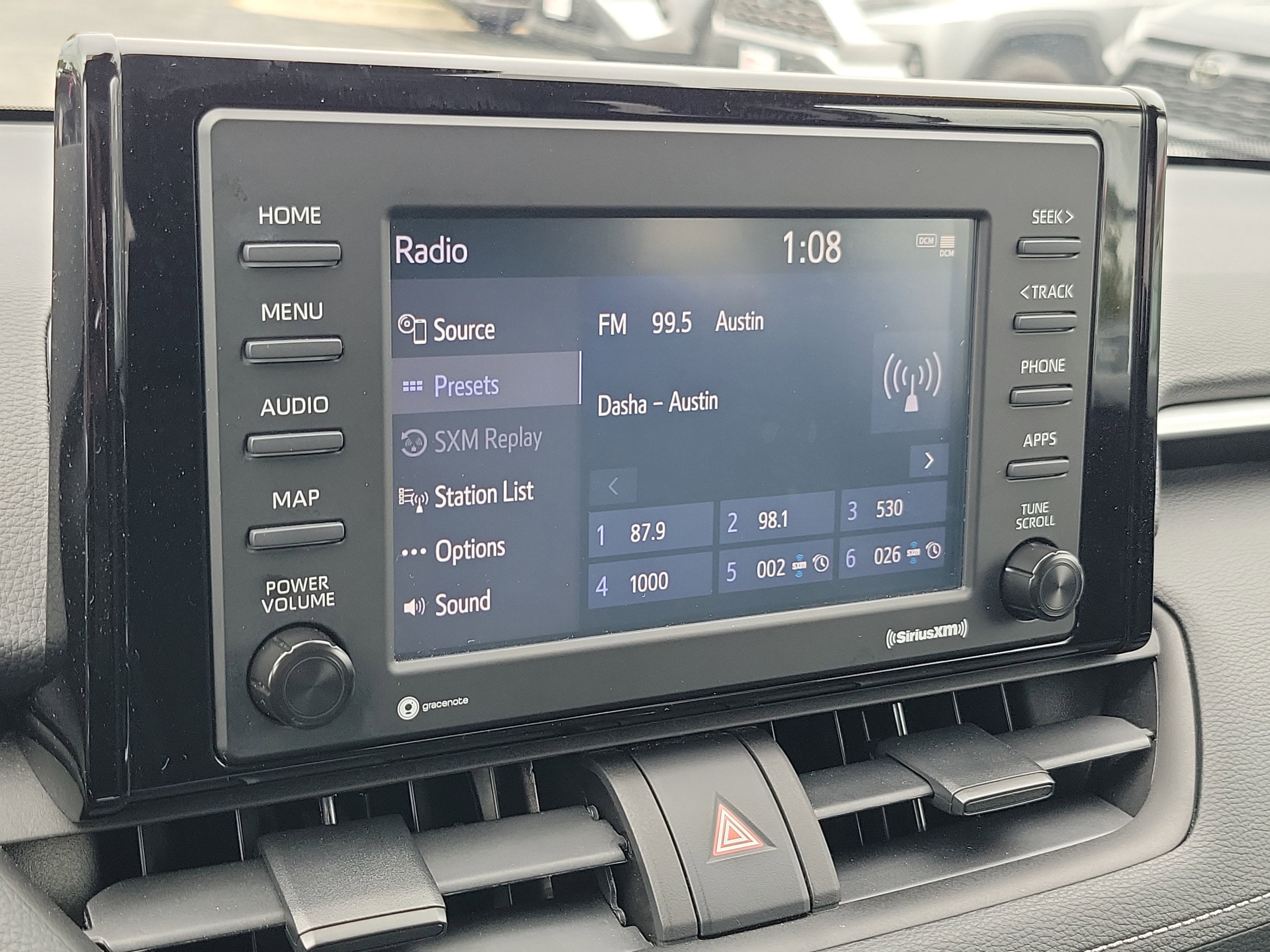 Used 2022 Toyota RAV4 XLE image 28