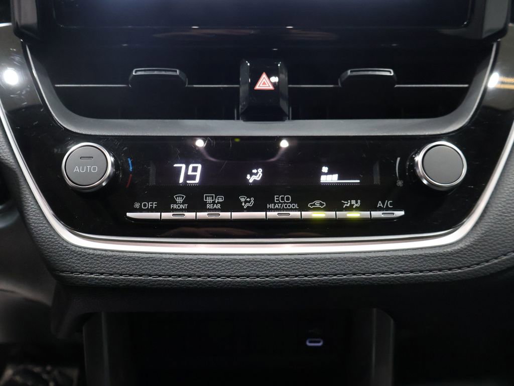 Used 2023 Toyota Corolla Cross LE w/ Moonroof Package image 30