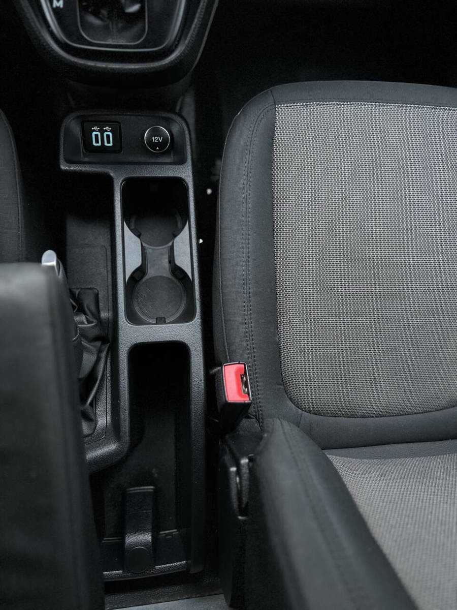 Used 2019 Ford Transit Connect XL image 17