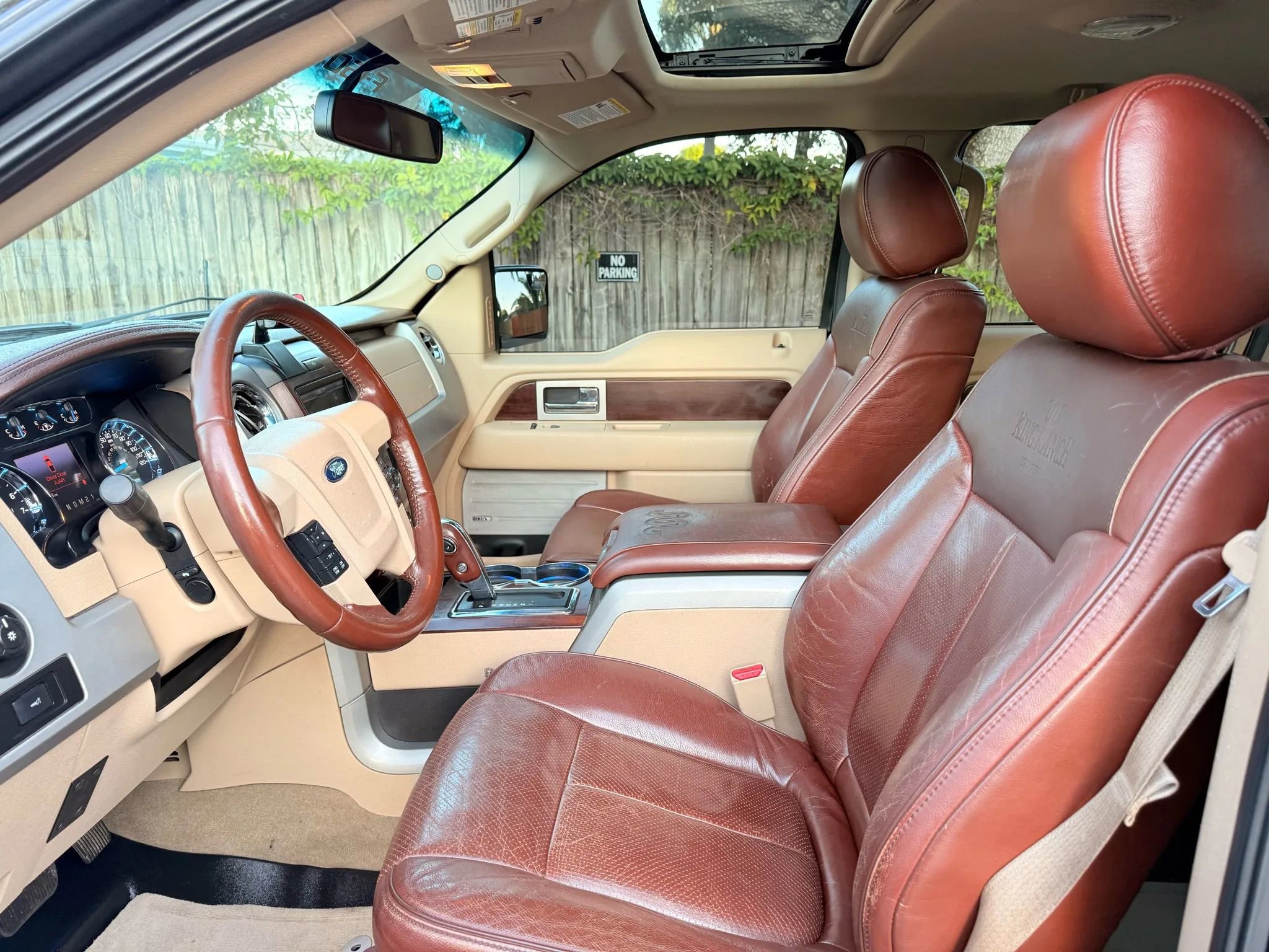 Used 2013 Ford F150 King Ranch w/ King Ranch Luxury Pkg image 11