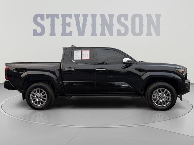 Used 2024 Toyota Tacoma Limited w/ Limited Package (LT) AWD/4WD image 6