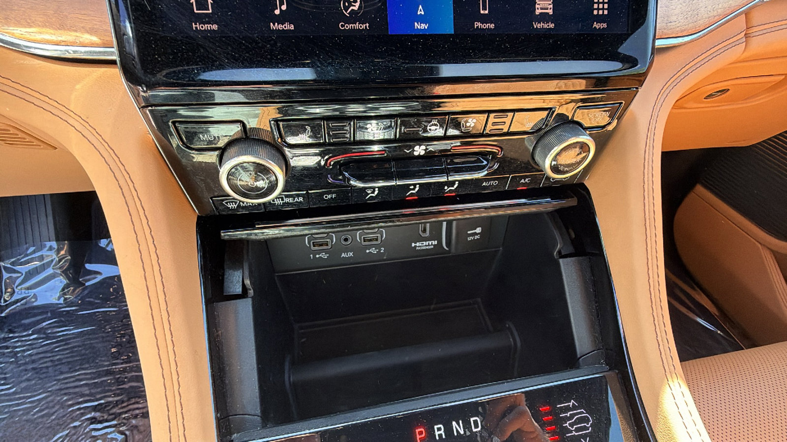 Used 2024 Jeep Grand Cherokee Summit AWD/4WD image 32