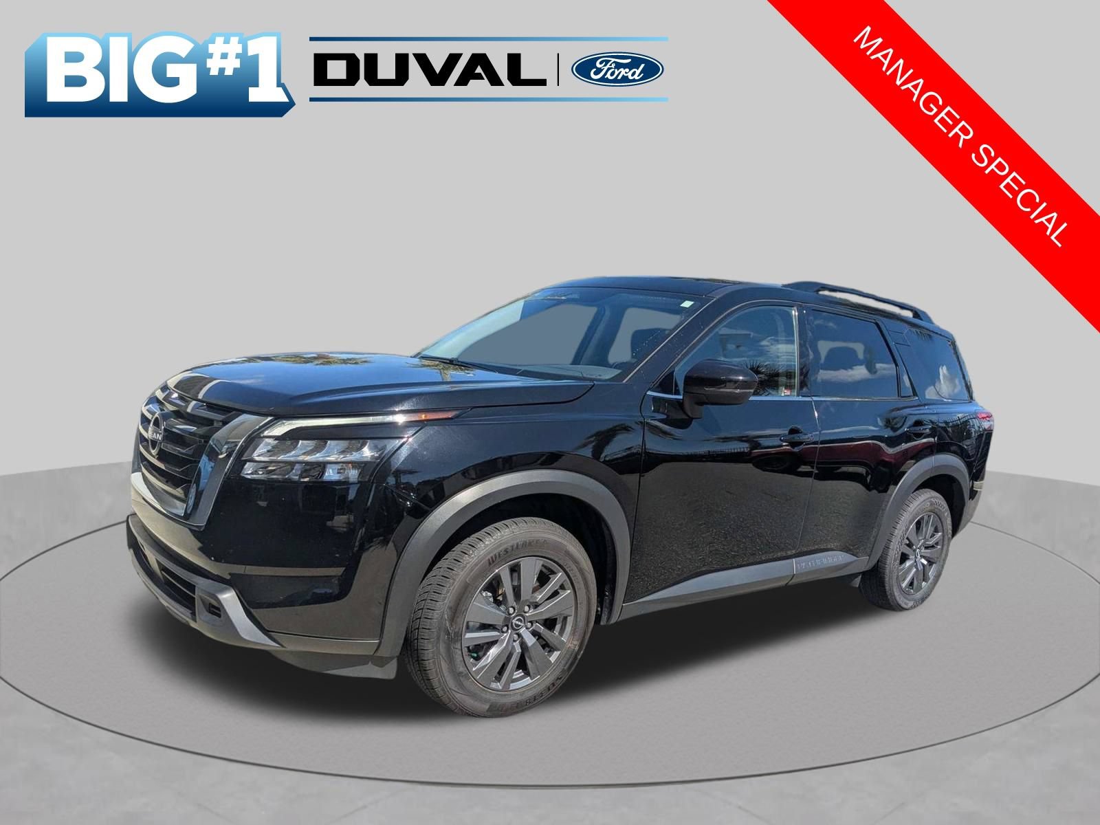 Used 2025 Nissan Pathfinder SV FWD image 8