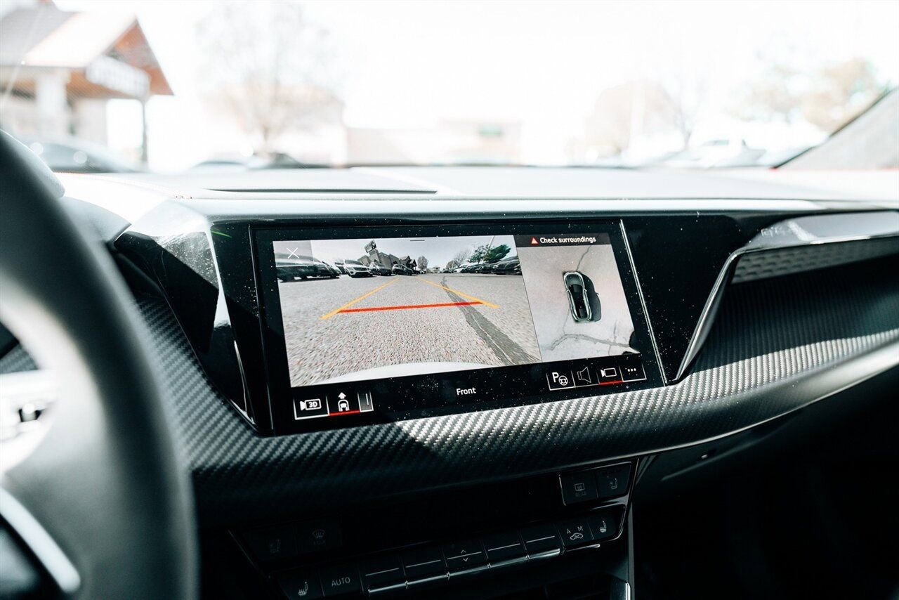 Used 2022 Audi RS e-tron GT w/ Year 1 Package image 33