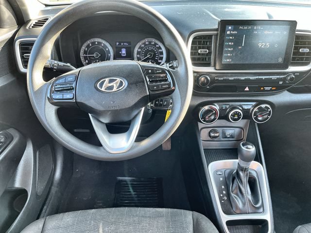 Used 2021 Hyundai Venue SE FWD image 13