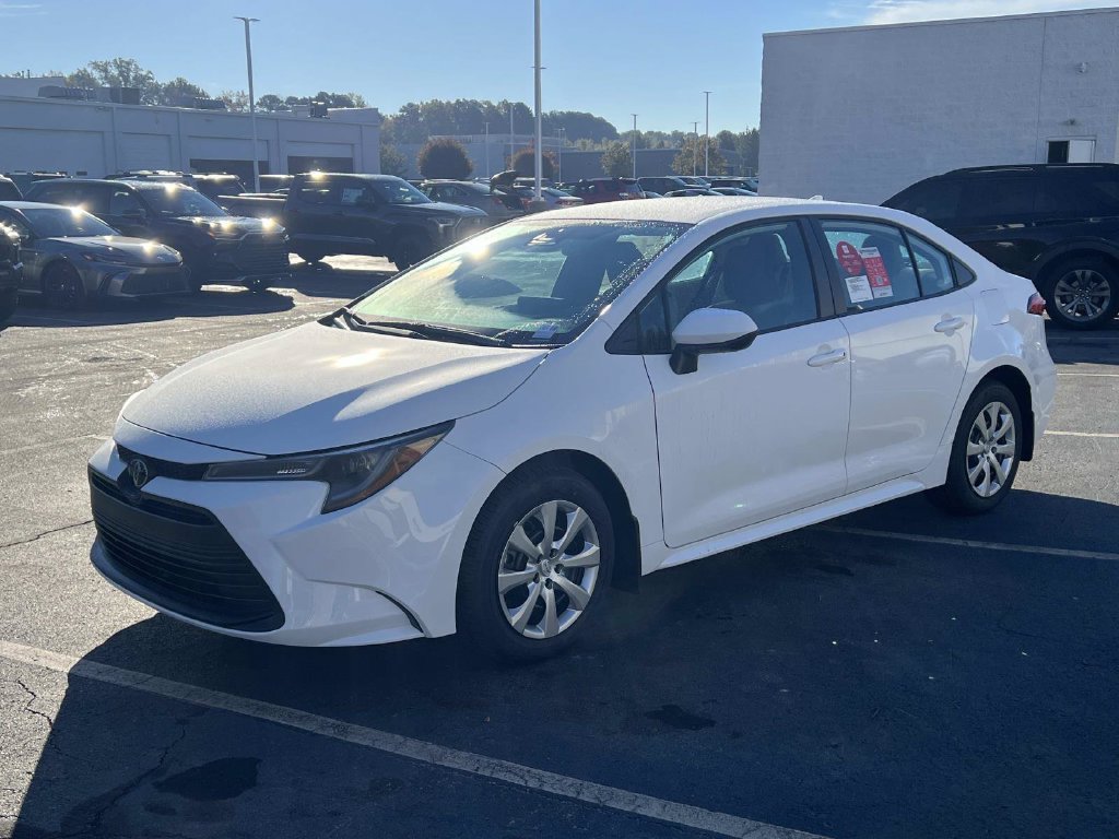 New 2027 Toyota Corolla LE FWD image 4