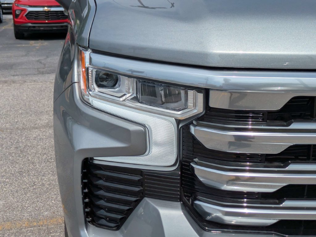 New 2026 Chevrolet Silverado 1500 High Country w/ Technology Package AWD/4WD image 10