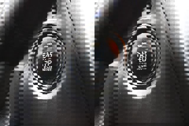 Used 2015 MAZDA MAZDA3 i Touring w/ Technology Package image 14