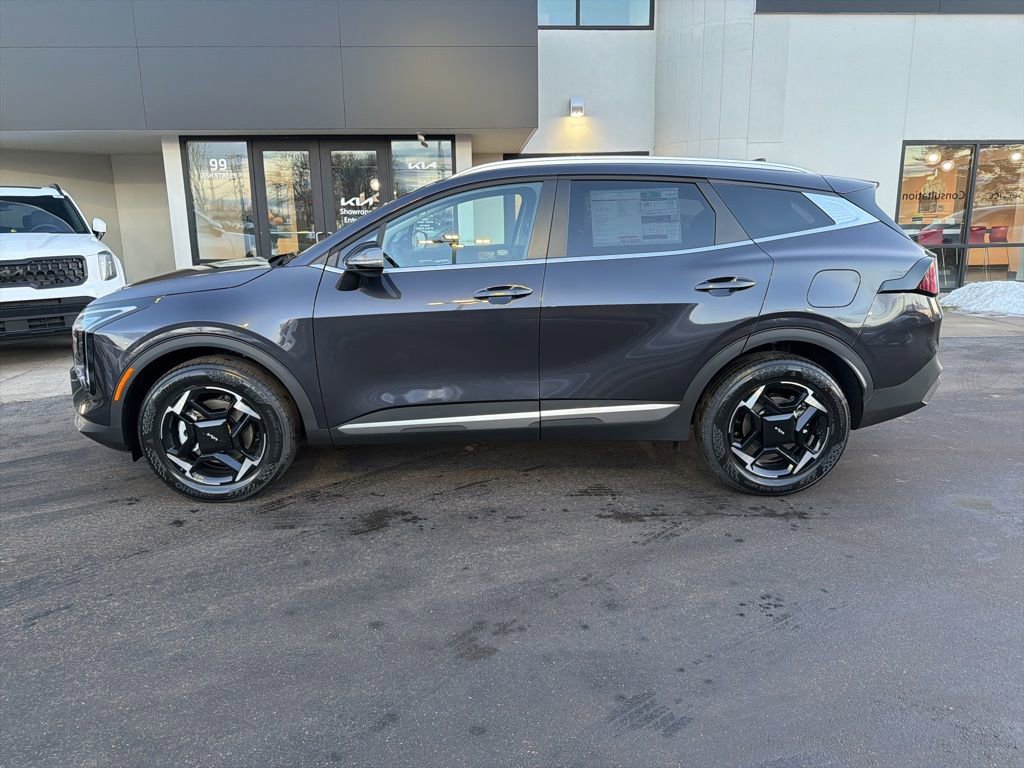 Used 2026 Kia Sportage EX AWD/4WD image 2
