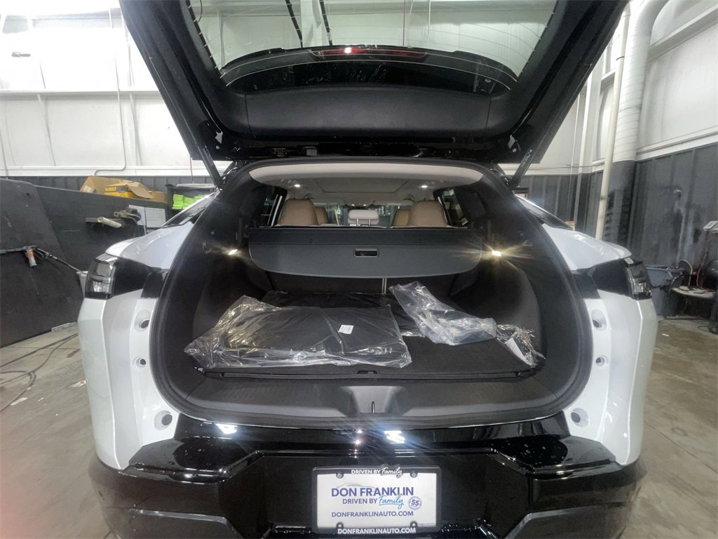 New 2026 Nissan Murano Platinum w/ Cargo Package image 24