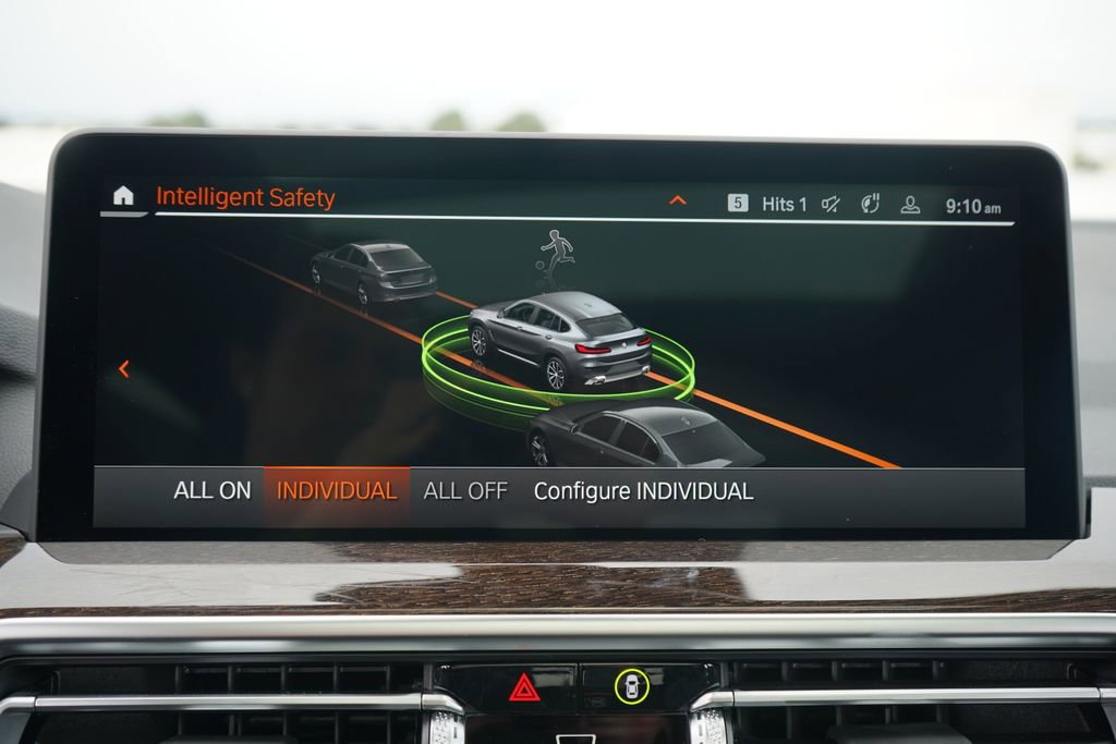 Used 2025 BMW X4 xDrive30i w/ Premium Package image 17