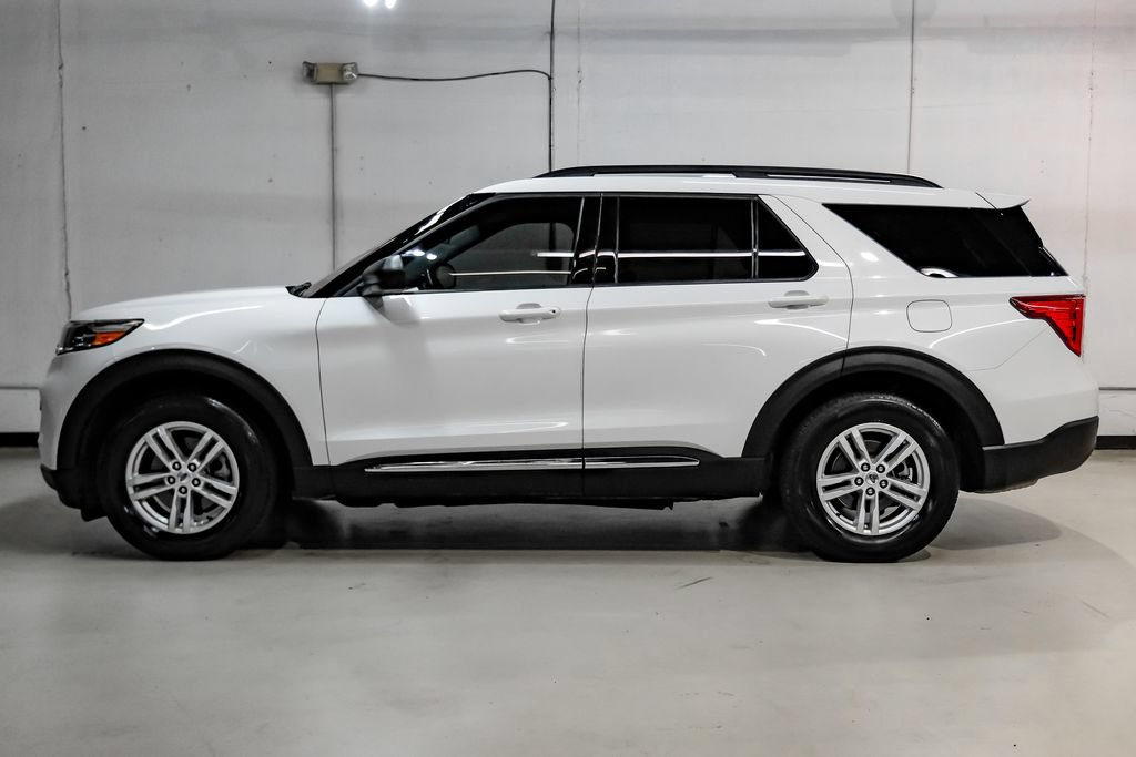 Used 2023 Ford Explorer XLT RWD image 11