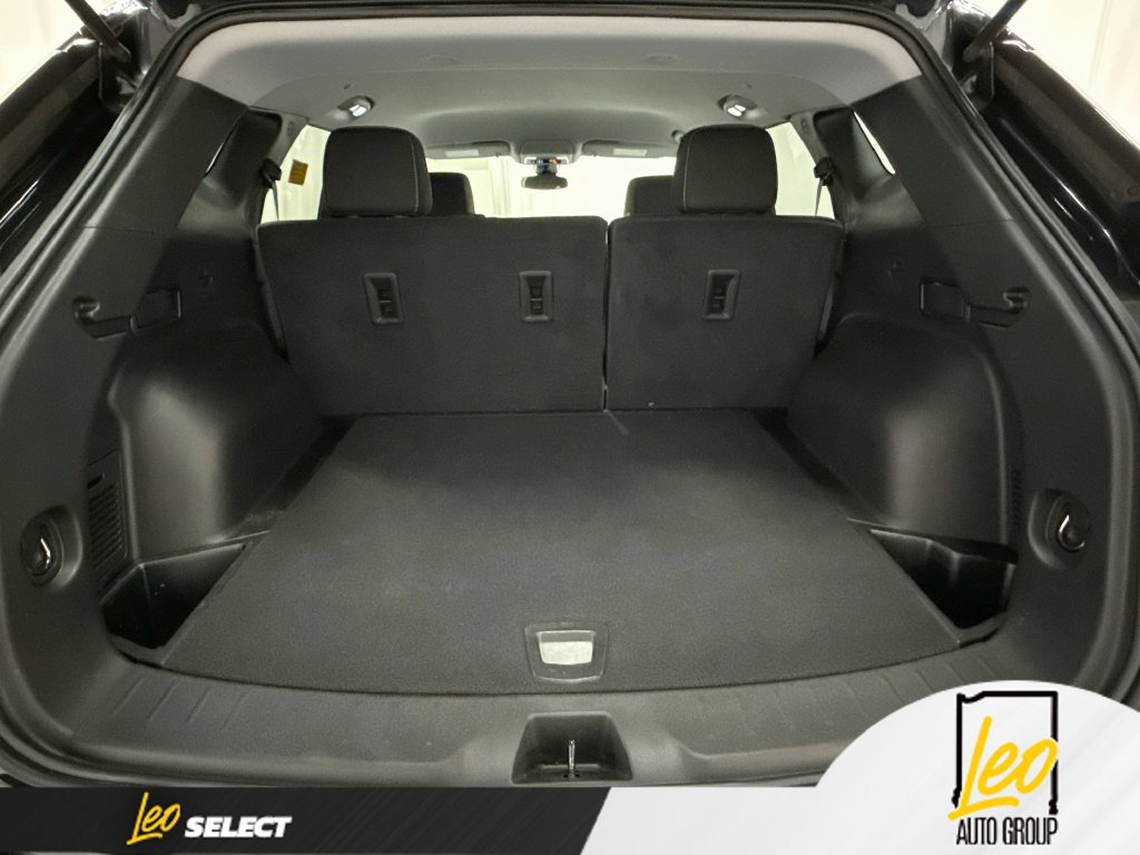 Used 2023 Chevrolet Blazer LT FWD image 25
