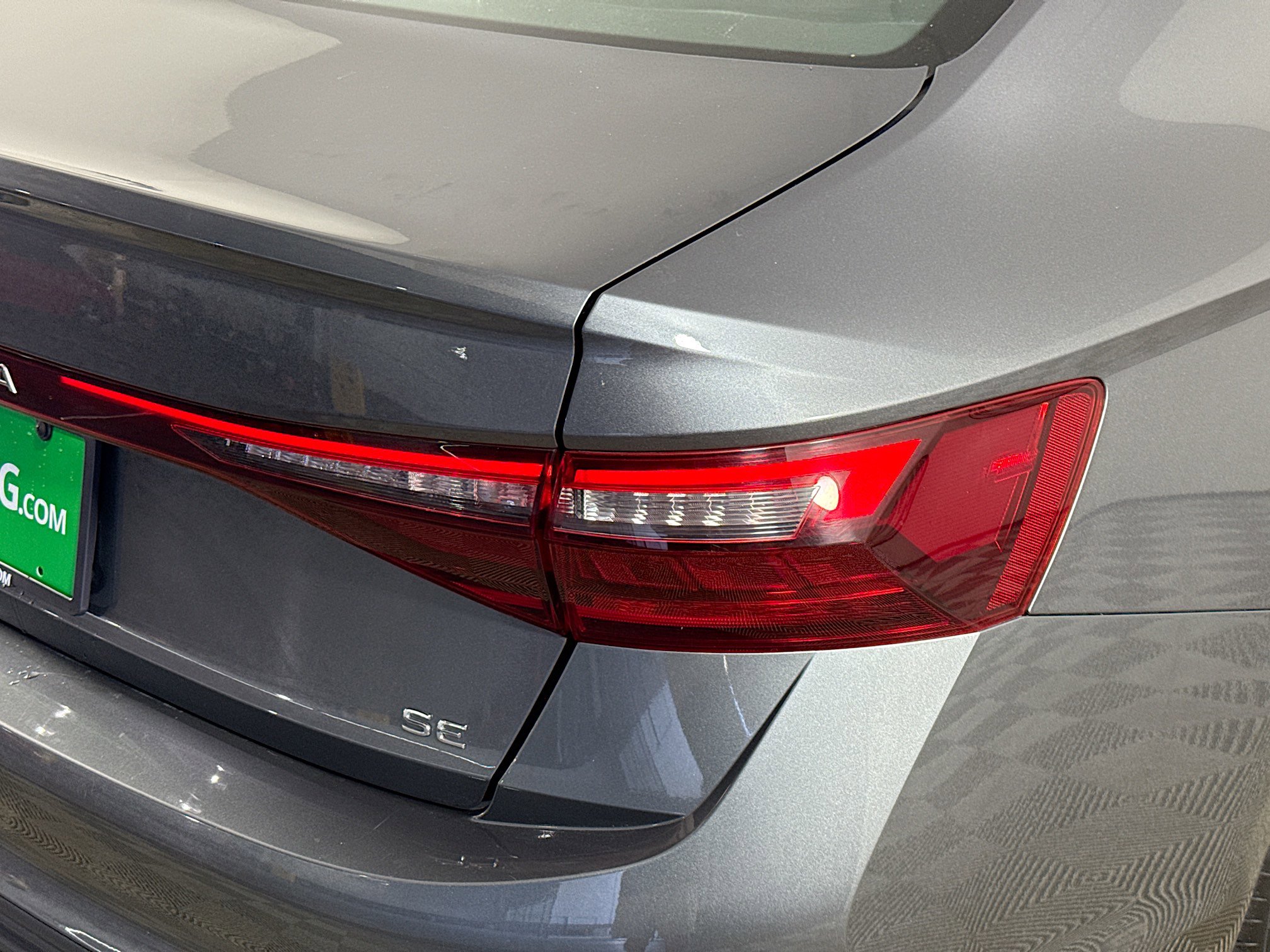 Used 2025 Volkswagen Jetta SE FWD image 34
