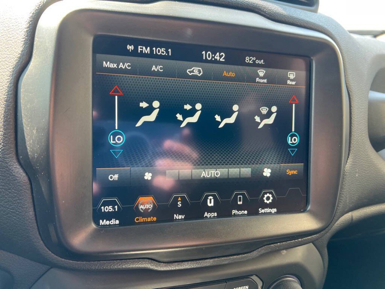 Used 2022 Jeep Renegade Altitude image 22