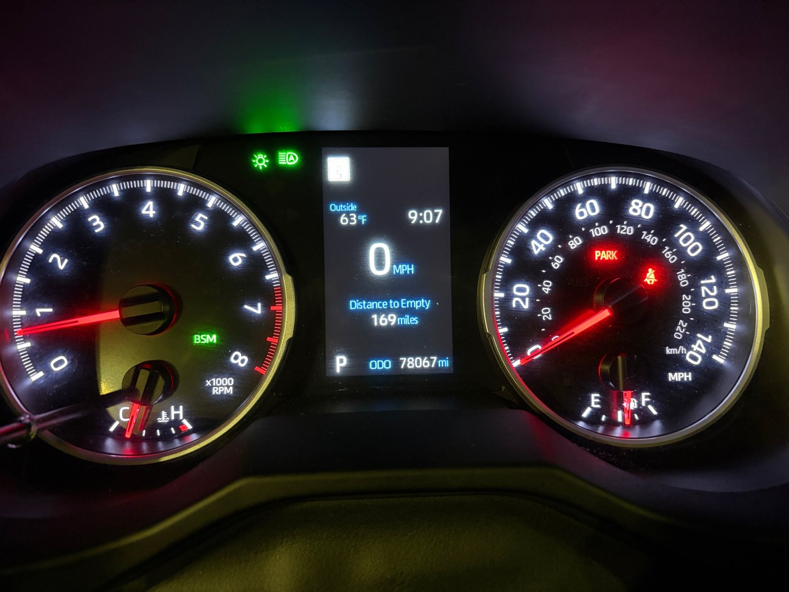 Used 2022 Toyota RAV4 XLE AWD/4WD image 13