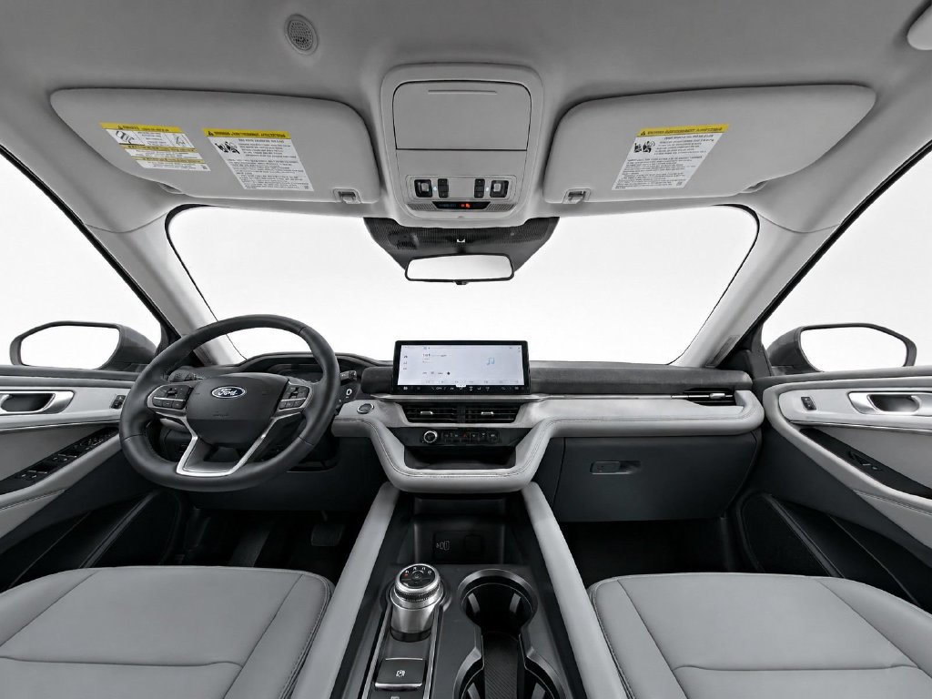New 2026 Ford Explorer Active AWD/4WD image 11